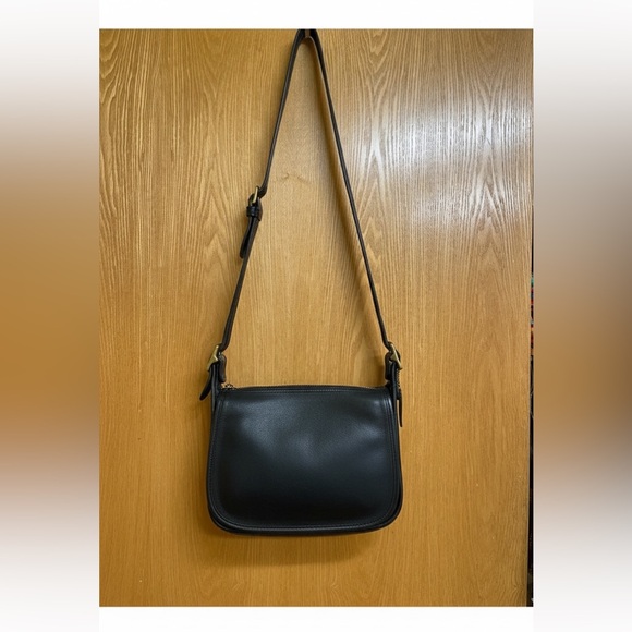 Vintage Coach 9951 Patricia's Legacy Crossbody Handbag in Black - Picture 2 of 14